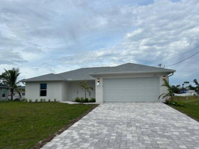 New Build With Heated Pool! Perfect for 2 families!